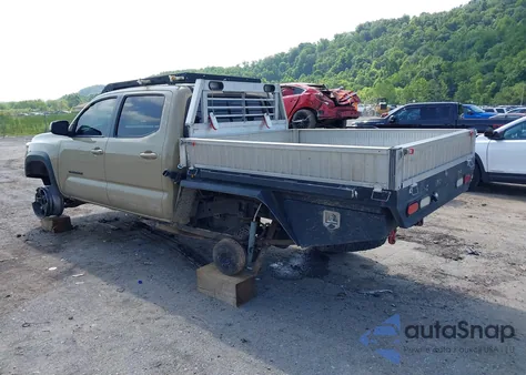 2018 Toyota Tacoma Trd Off Road z USA, uszkodzony, nr VIN 5TFCZ5ANXJX145730